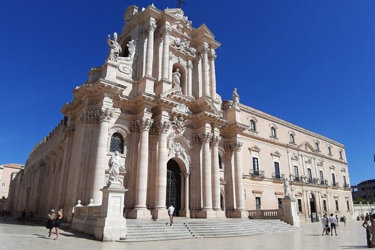 Transfer Privato Catania (Taormina, Siracusa, Noto, Messina, Naxos, Etna, etc) — 5