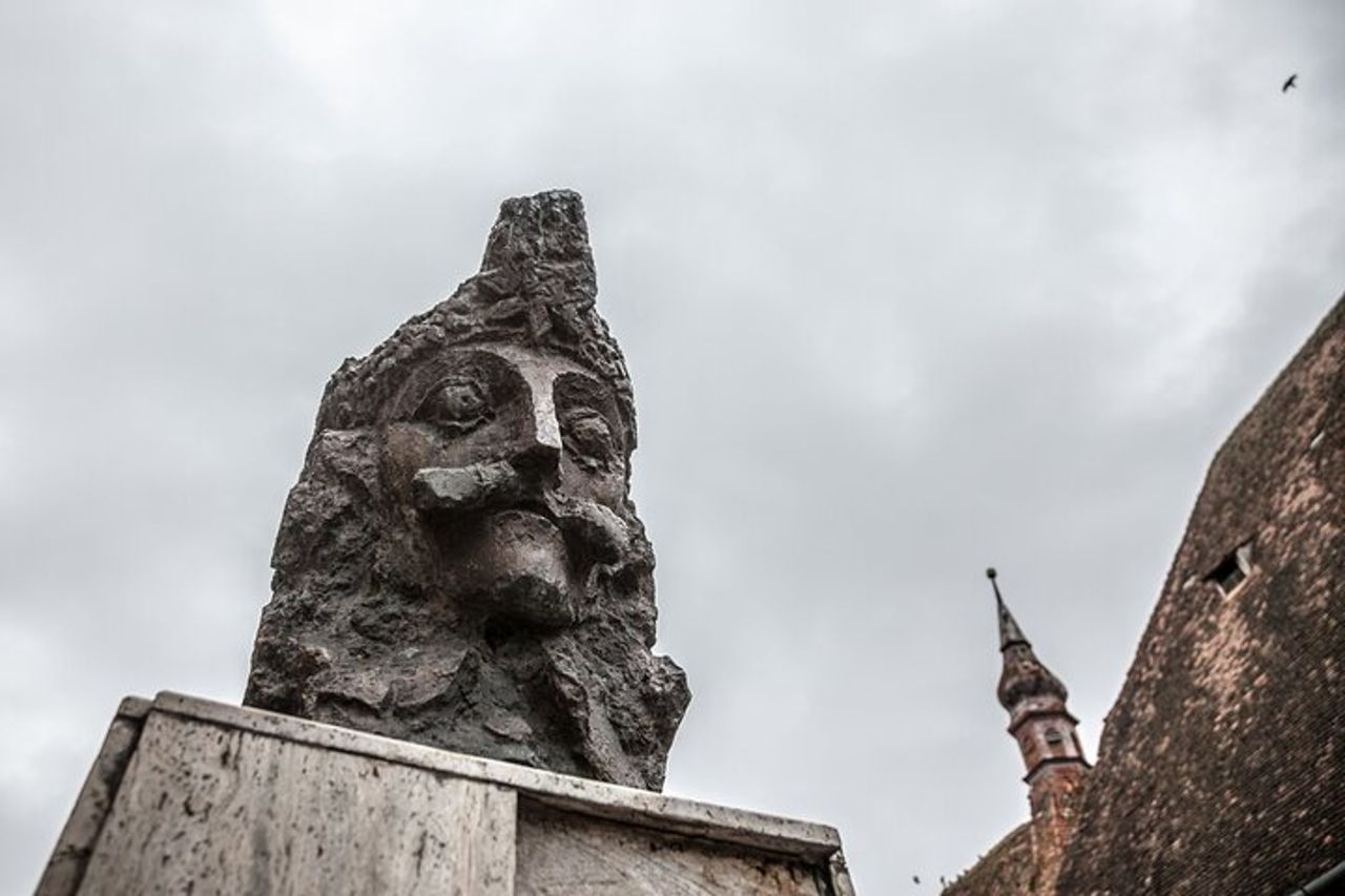 Sighișoara Vlad Dracula Tour a piedi audio medievale autoguidato — 2