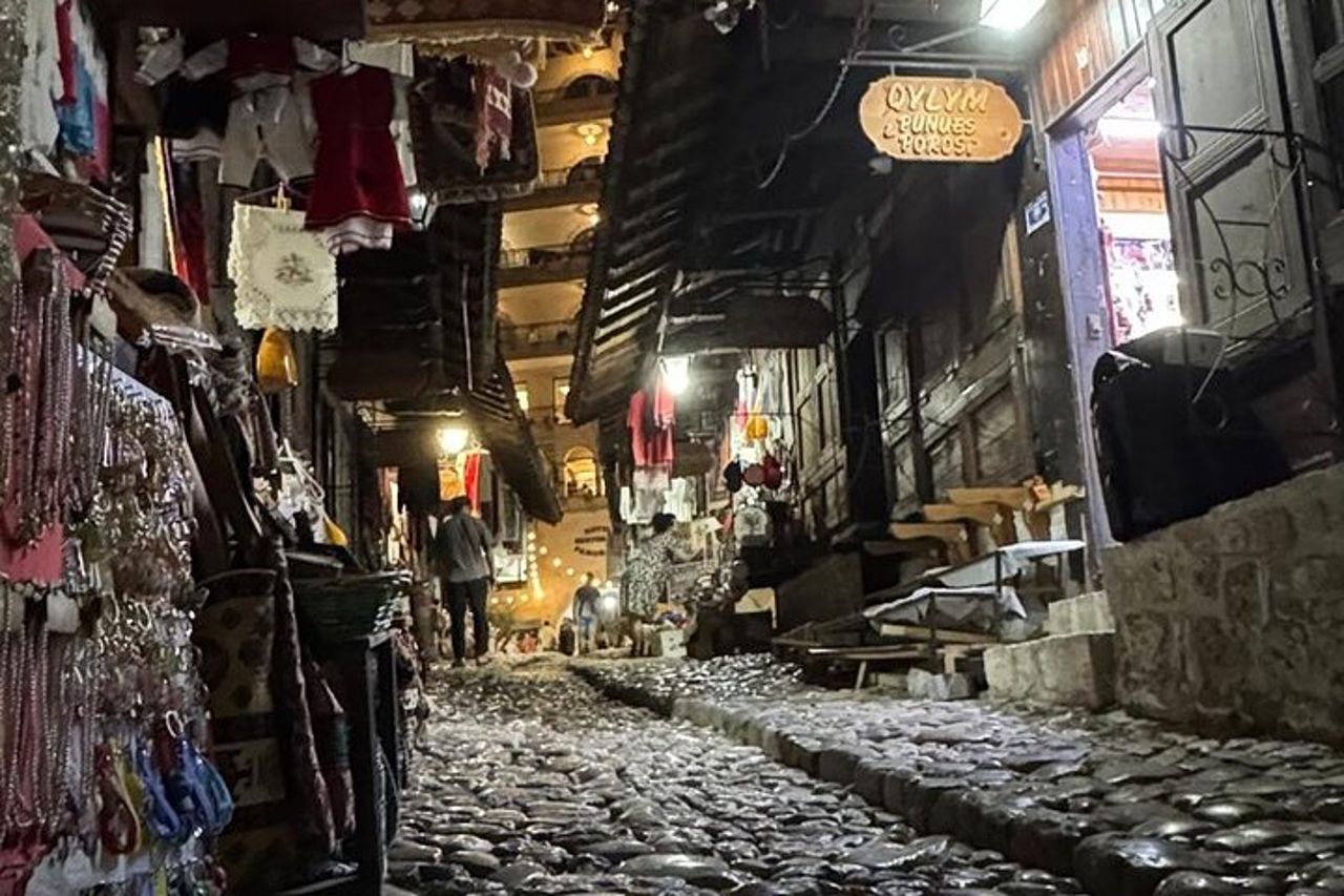 Kruja by Night : tour del castello e del bazar da Durazzo o Golem — 8