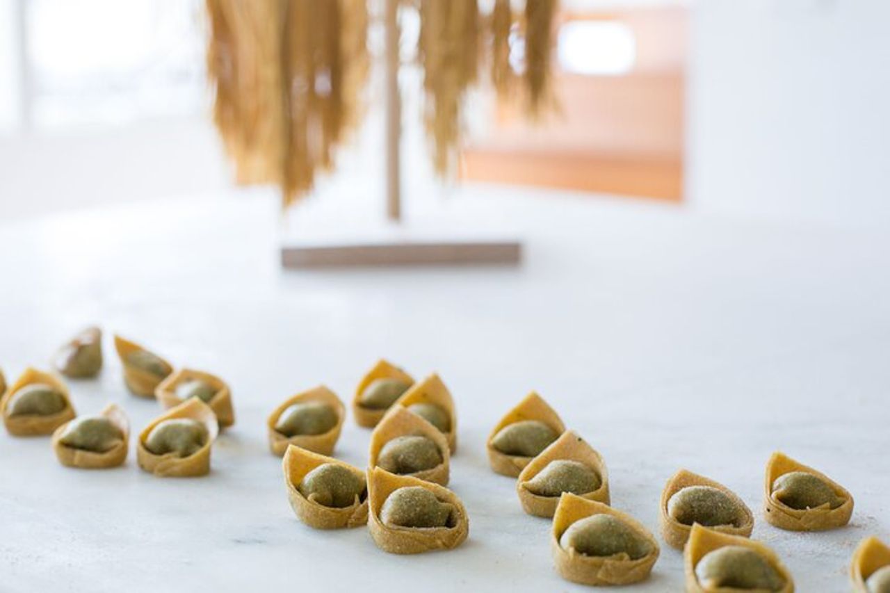 Preparare lasagne e tortellini in una villa storica (3 - pasto di portata) — 8