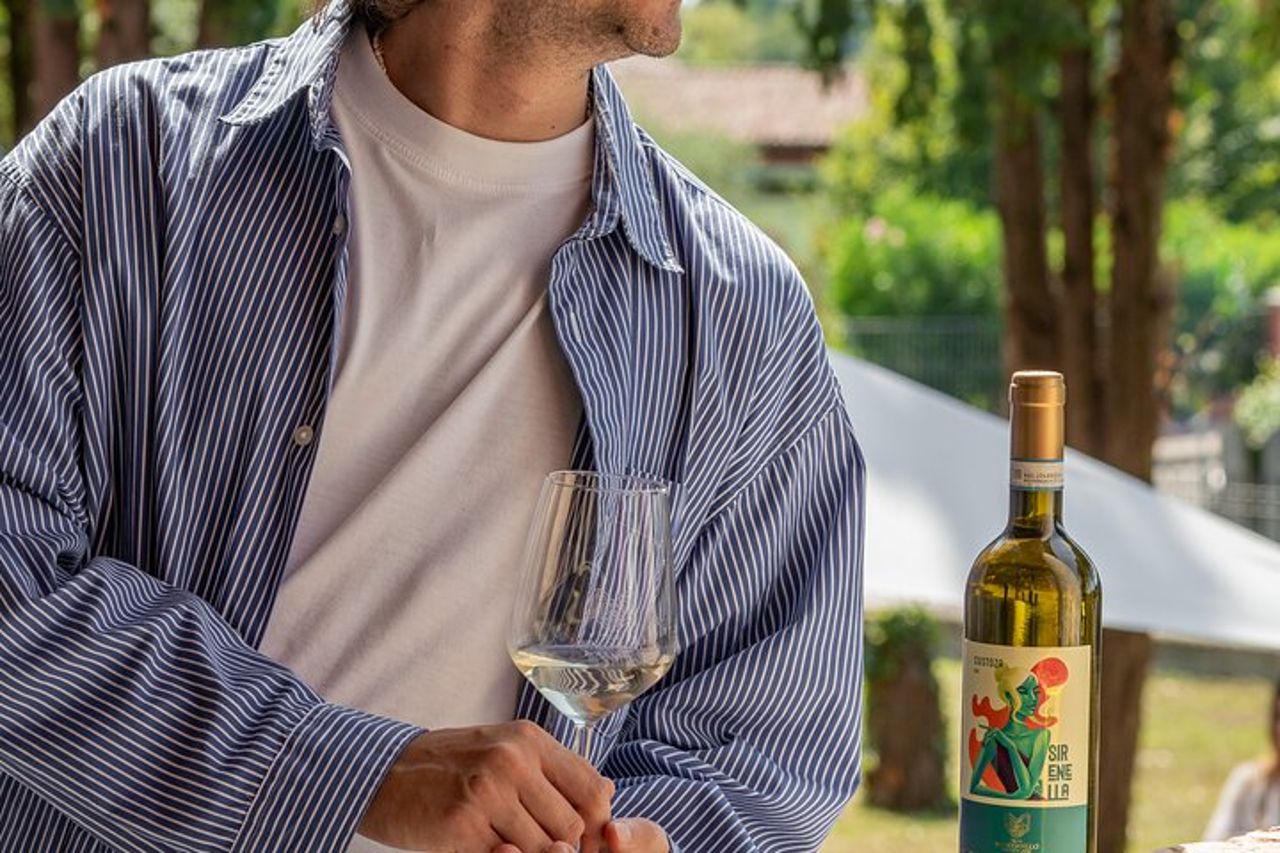 Nettare di Leggenda: Alla Scoperta dei Vini e dei Miti del Garda — 7