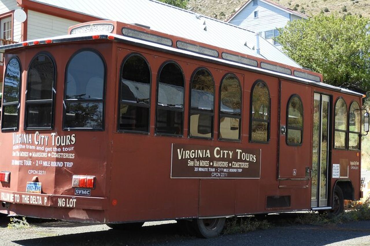 Tour guidato a piedi di Virginia City con approfondimenti locali — 7