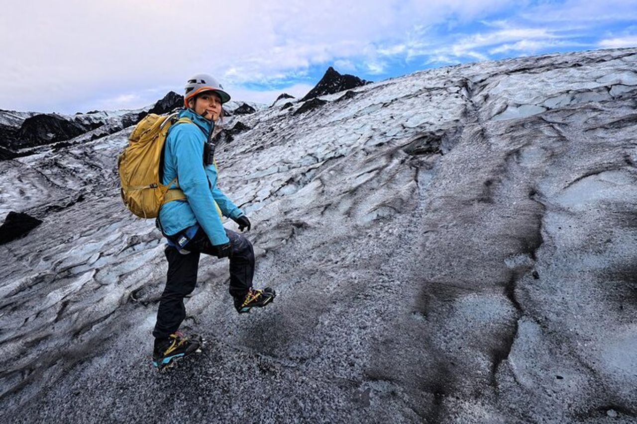 Escursione sul ghiacciaio Sólheimajökull con esplorazione delle grotte di ghiaccio — 7