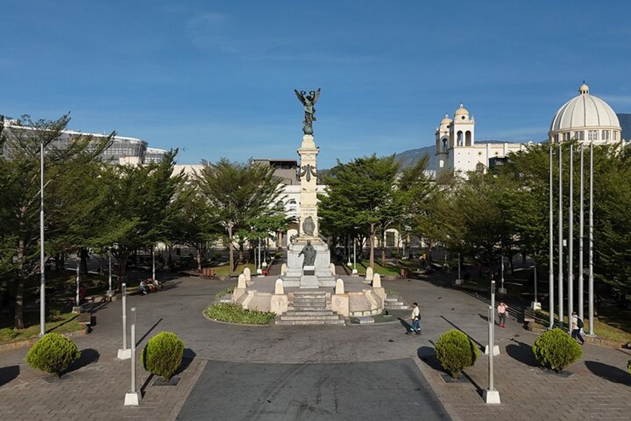 Real City Tour San Salvador: Centro Storico e Parco Boqueron — 3