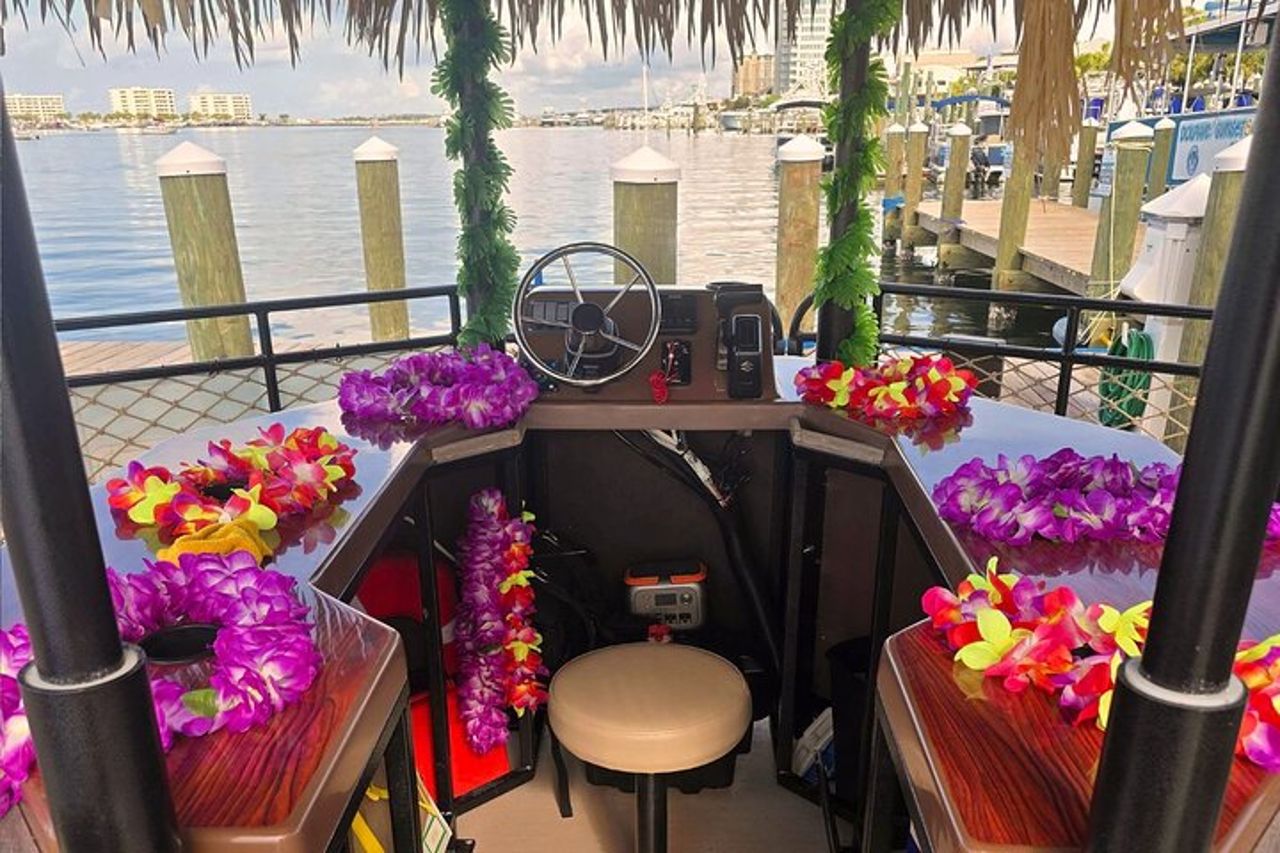 Crociera galleggiante al tramonto al Tiki Pub a Crab Island — 3