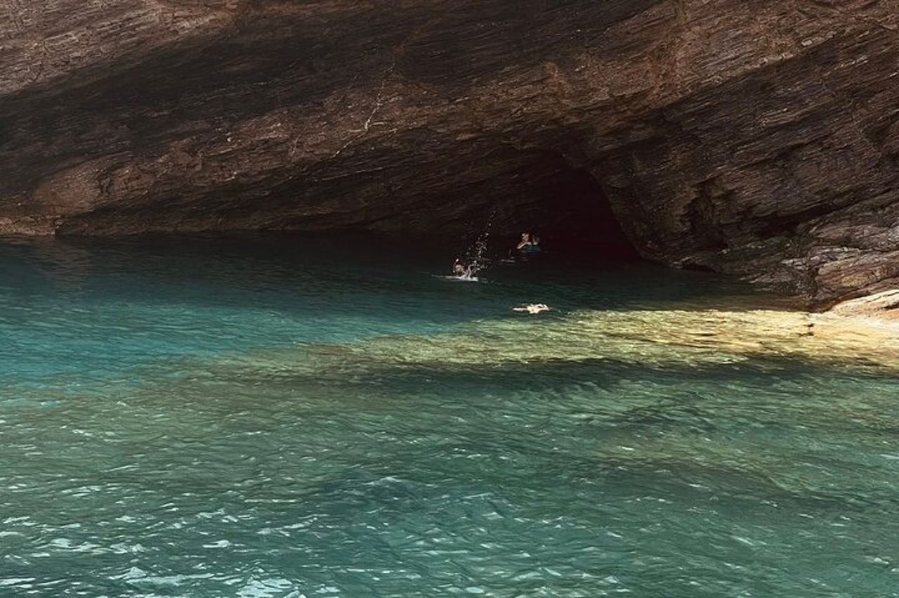 Tour in barca avventura dell'Isola d'Elba per piccoli gruppi e cena al tramonto — 3
