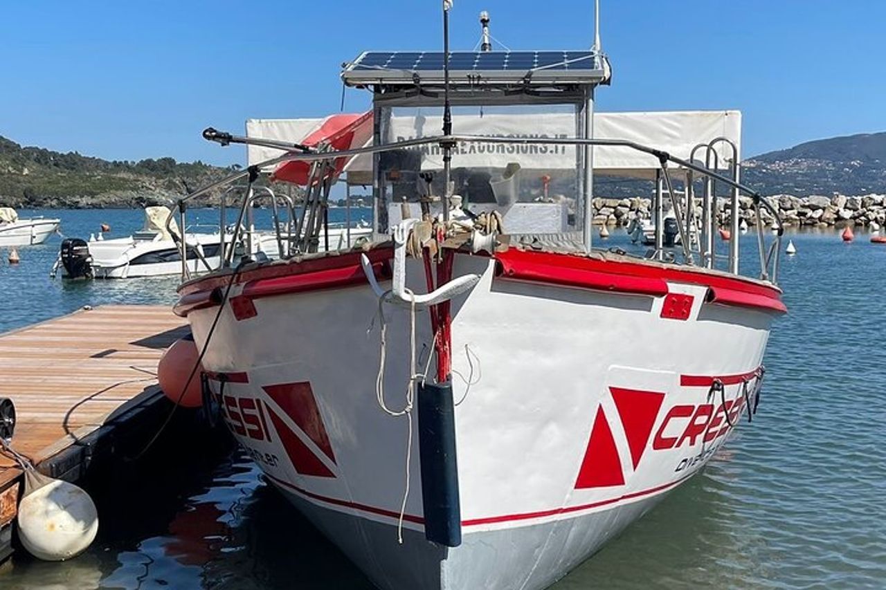 Tour in barca avventura dell'Isola d'Elba per piccoli gruppi e cena al tramonto — 5