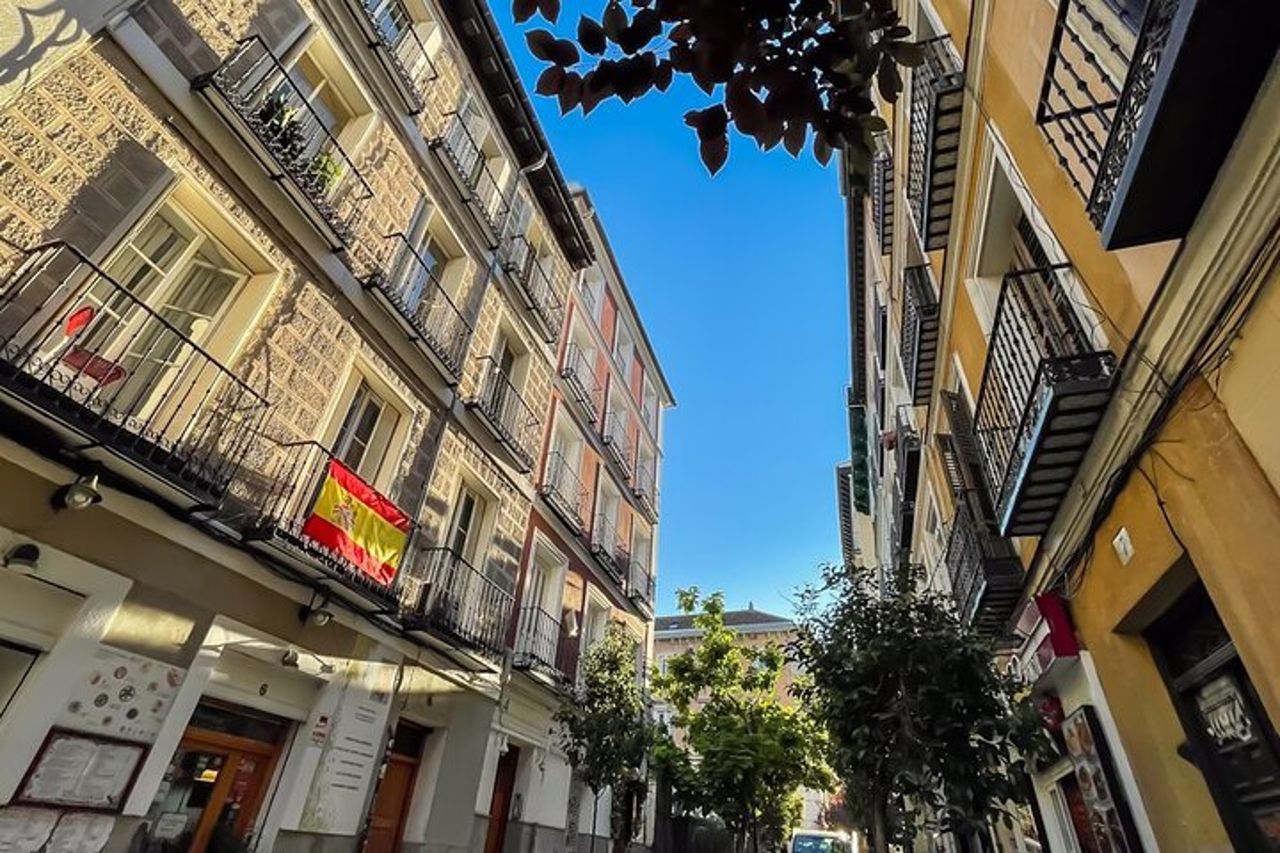 Madrid : tour a piedi di La Latina con bevande e tapas tradizionali — 5