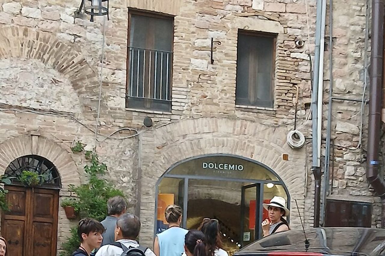 Tour guidato di un giorno ad Assisi e Orvieto da Roma con pranzo — 5