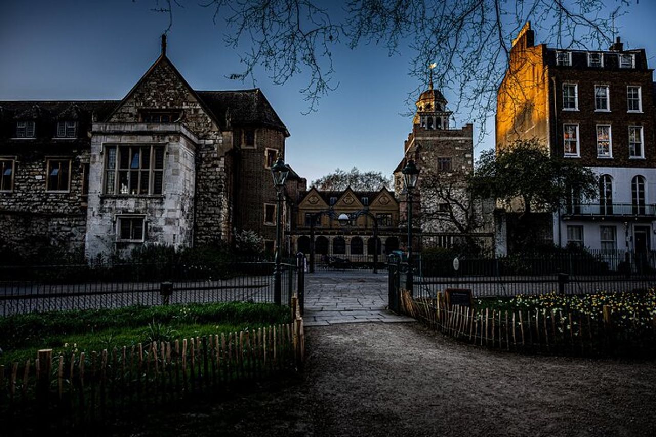 Londra stregata: tour notturno a piedi dei fantasmi — 9