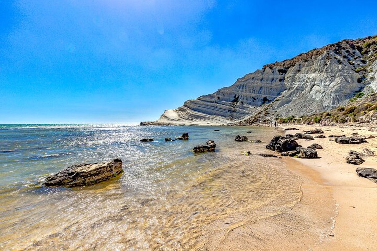 Tour privato a terra: Porto Empedocle e Costa della Scala dei Turchi — 6