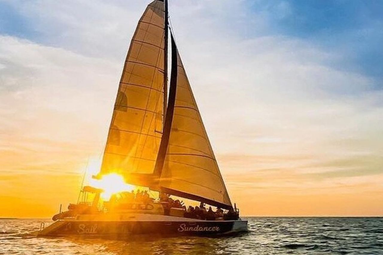 Crociera al tramonto di 3 ore da Darwin con cena e spumante — 2