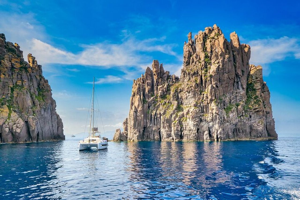 Tour privato a terra : Lipari & Salina Island Escape — 2
