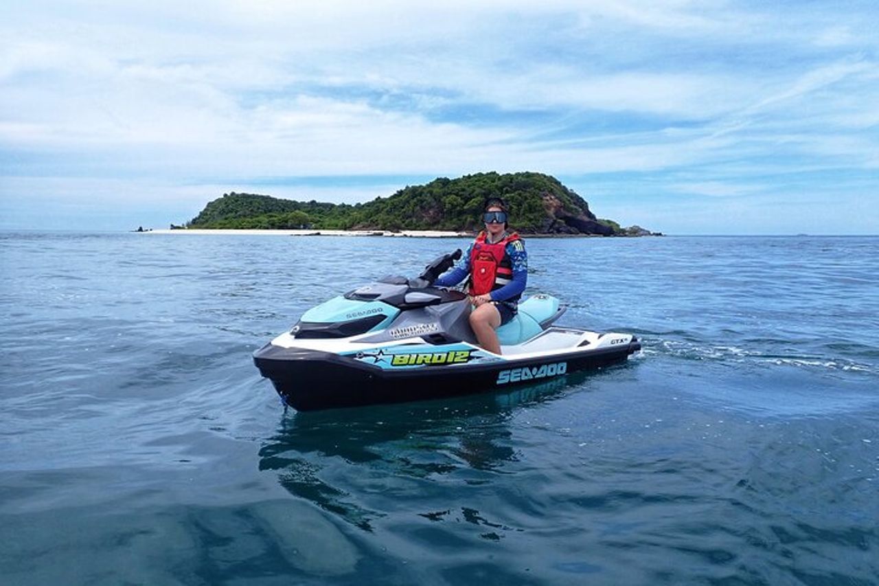 Pattaya : Moto d'acqua privata 10 punti di riferimento Tour di 8 ore da TSA Thailandia — 4