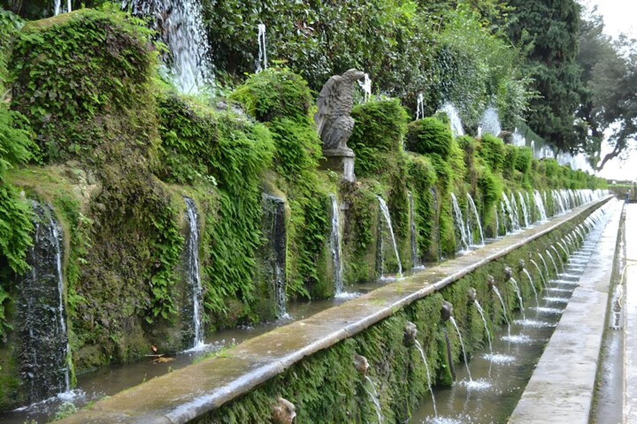 Tour di mezza giornata a Tivoli in villa Adriana o villa d'Este — 8