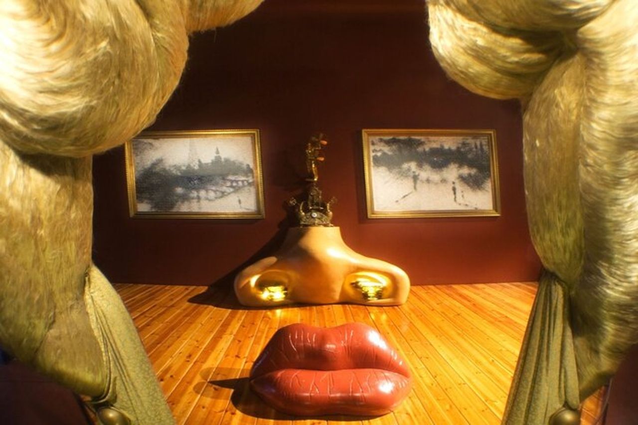 Biglietto del Museo del Teatro di Figueres Dalì e tour audio sul tuo telefono — 3