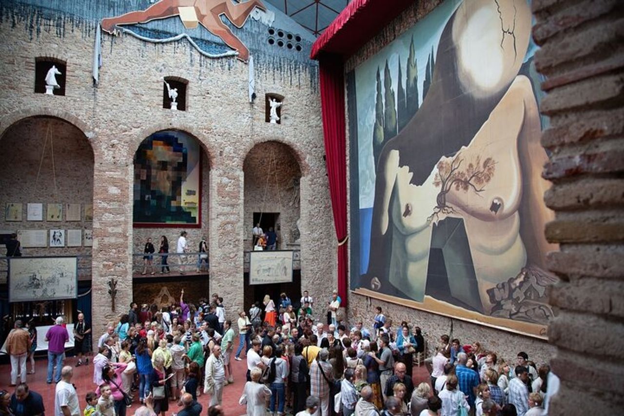 Biglietto del Museo del Teatro di Figueres Dalì e tour audio sul tuo telefono — 6