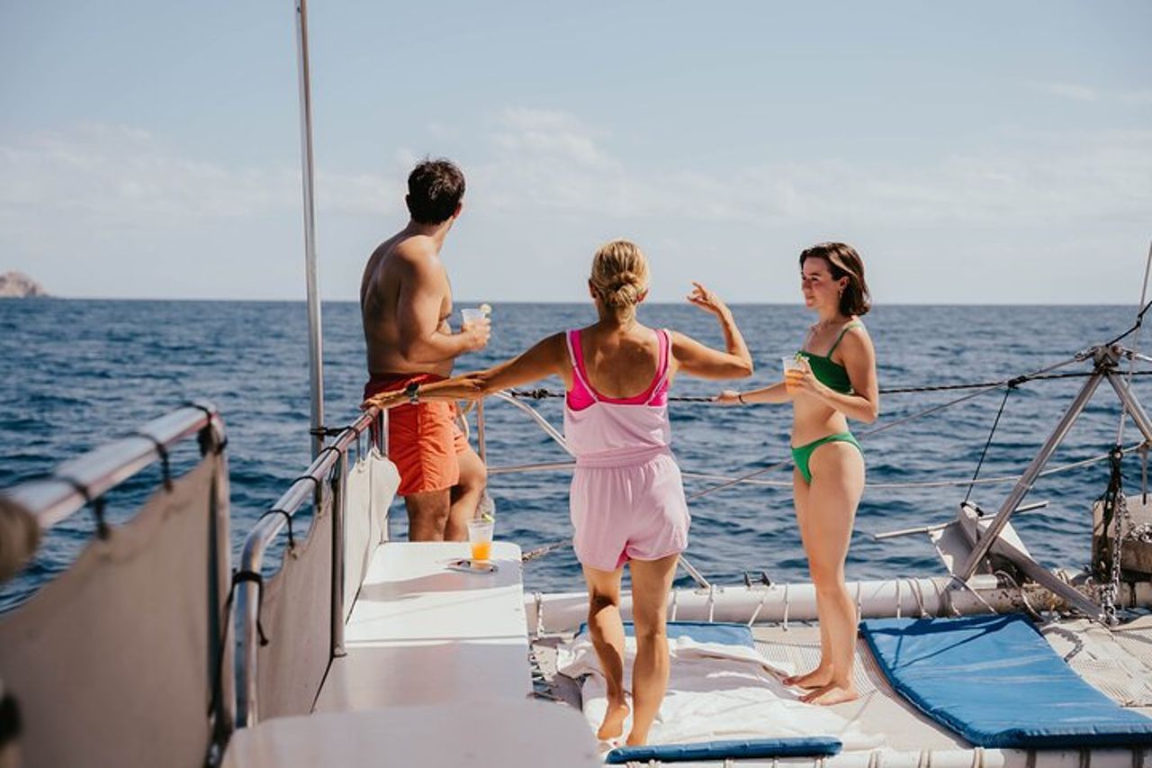 Crociera privata in catamarano a Los Cabos con snorkeling e open bar — 2
