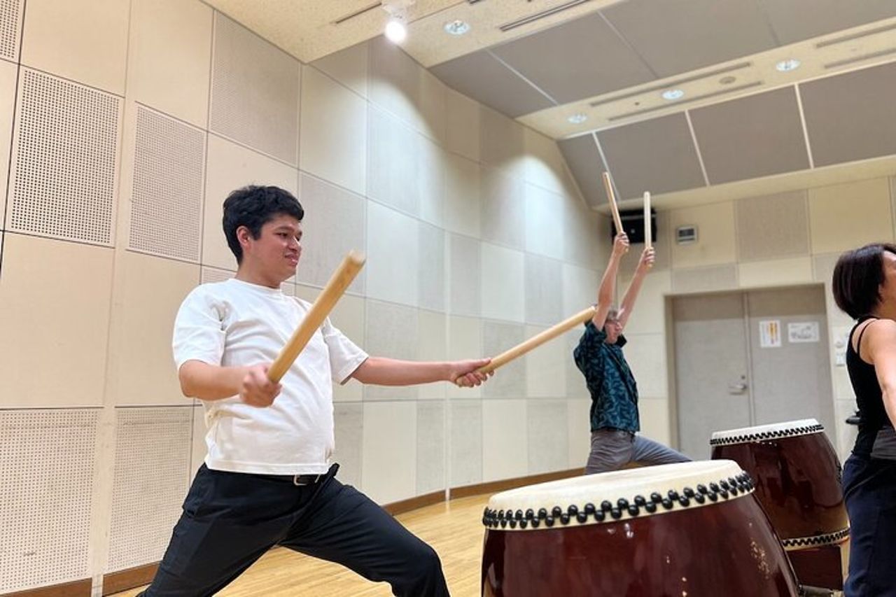 Esperienza Cultura Giapponese: Taiko Drumming – Corso di Luce — 2