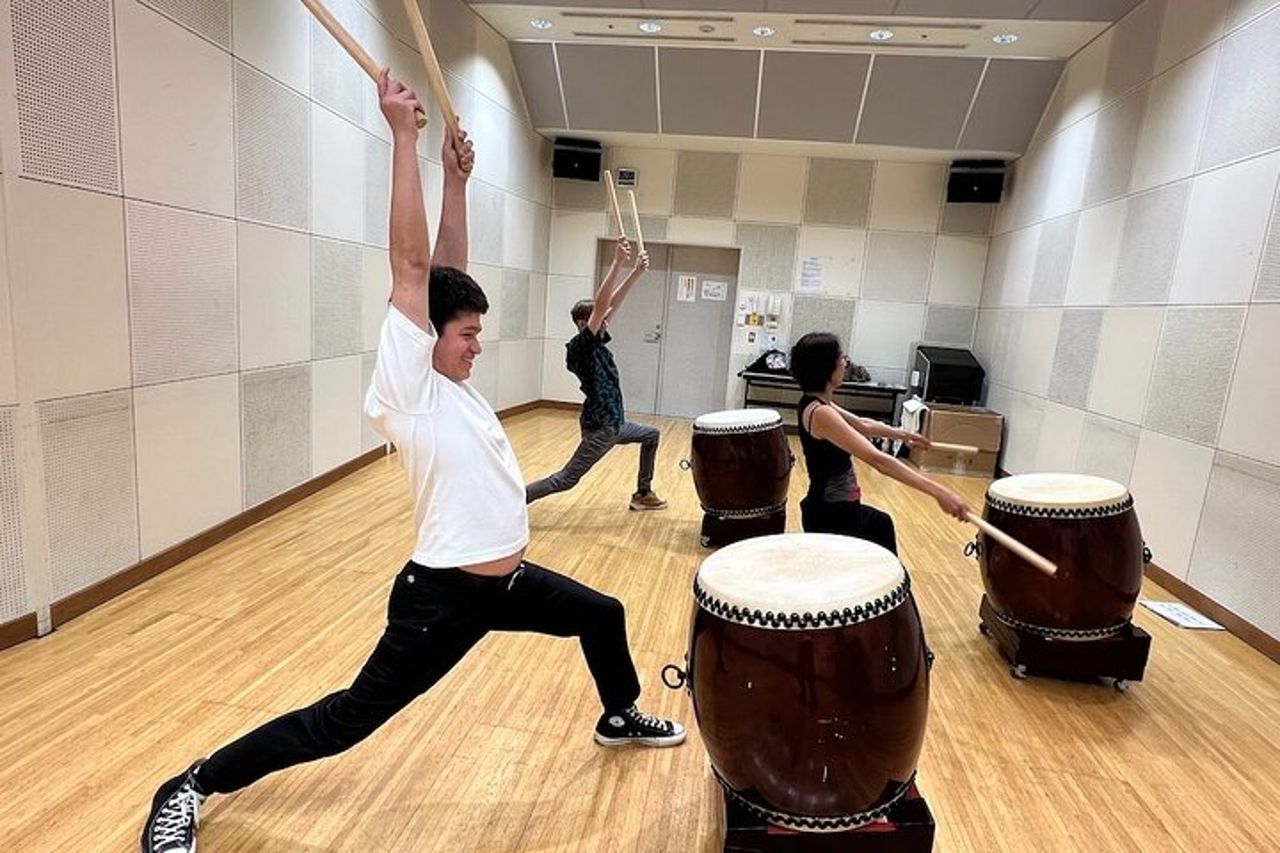 Esperienza Cultura Giapponese: Taiko Drumming – Corso di Luce — 8