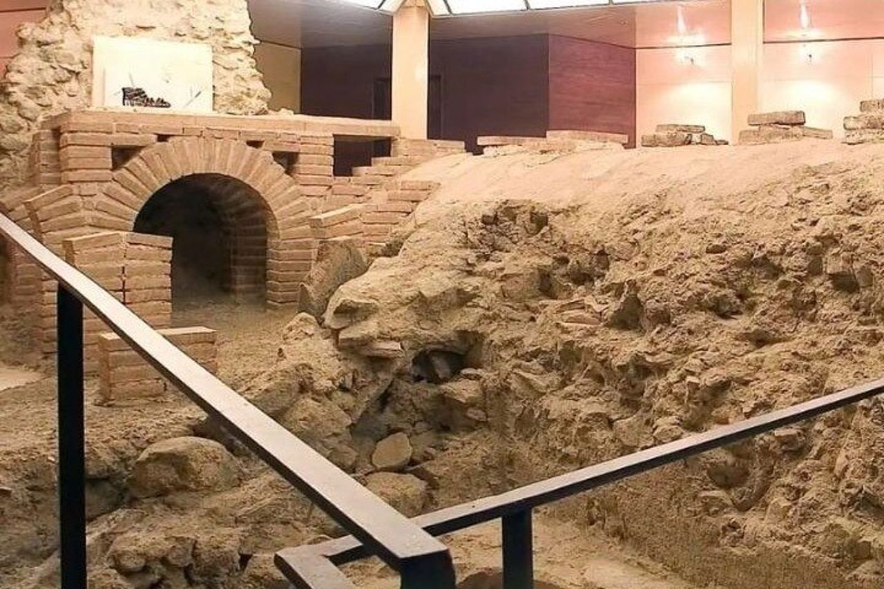 Toledo 5 Underground Tour: Scopri la storia nascosta ( Inglese) — 5