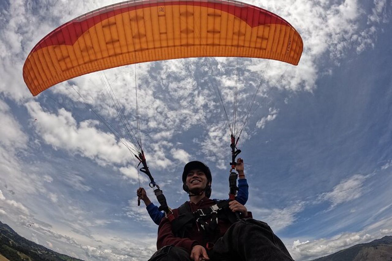 Escursione in volo in parapendio su Medellín — 2