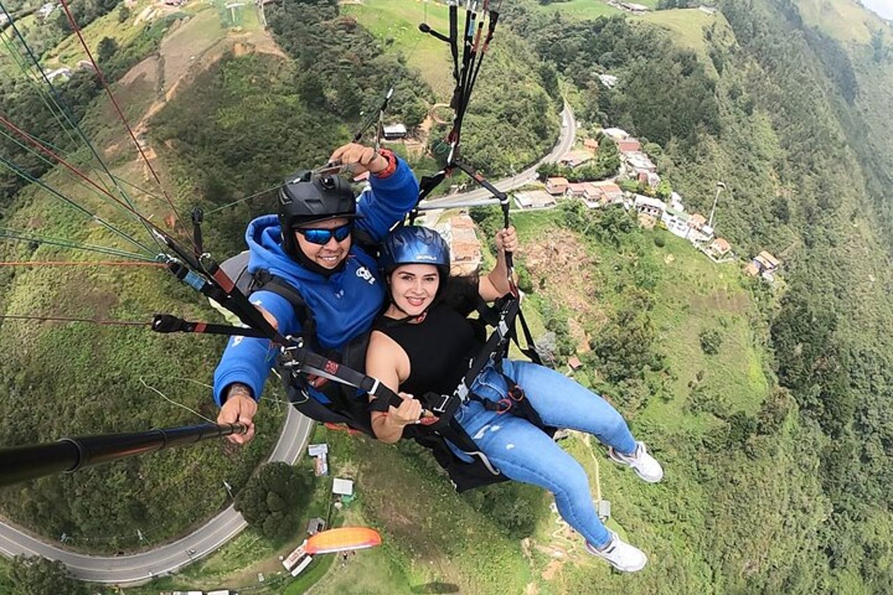 Escursione in volo in parapendio su Medellín — 3
