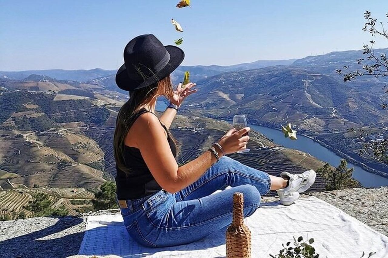 Valle del Douro : Siti storici, Esperienza vinicola, Pranzo e crociera