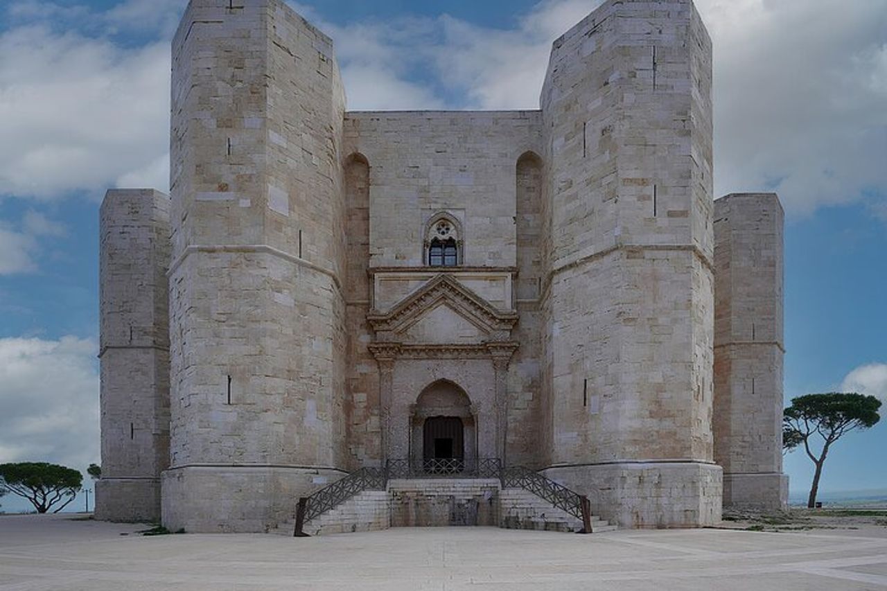 Tour privato del patrimonio UNESCO a Castel del Monte e Matera — 8