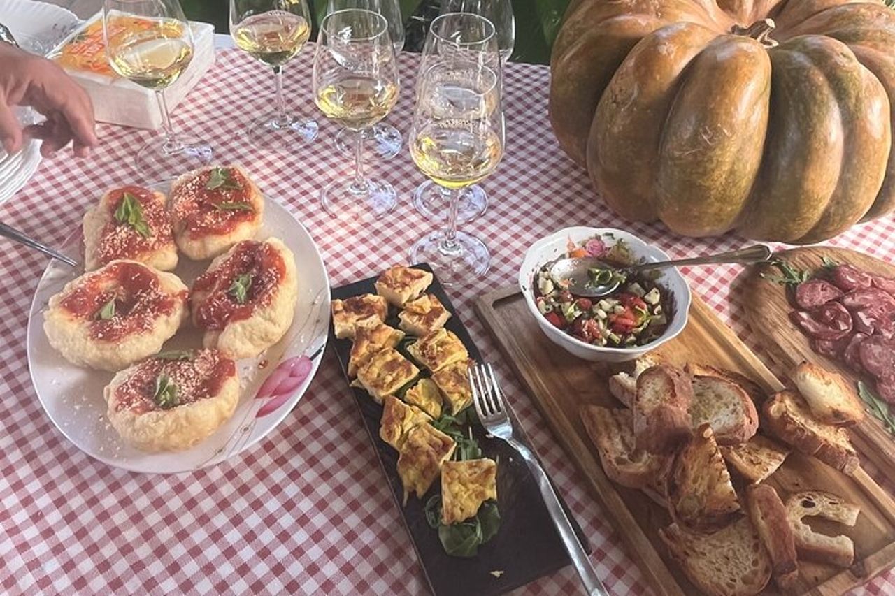 Tour privato dell'esperienza del vino e dei sapori dell'Irpinia da Napoli — 7