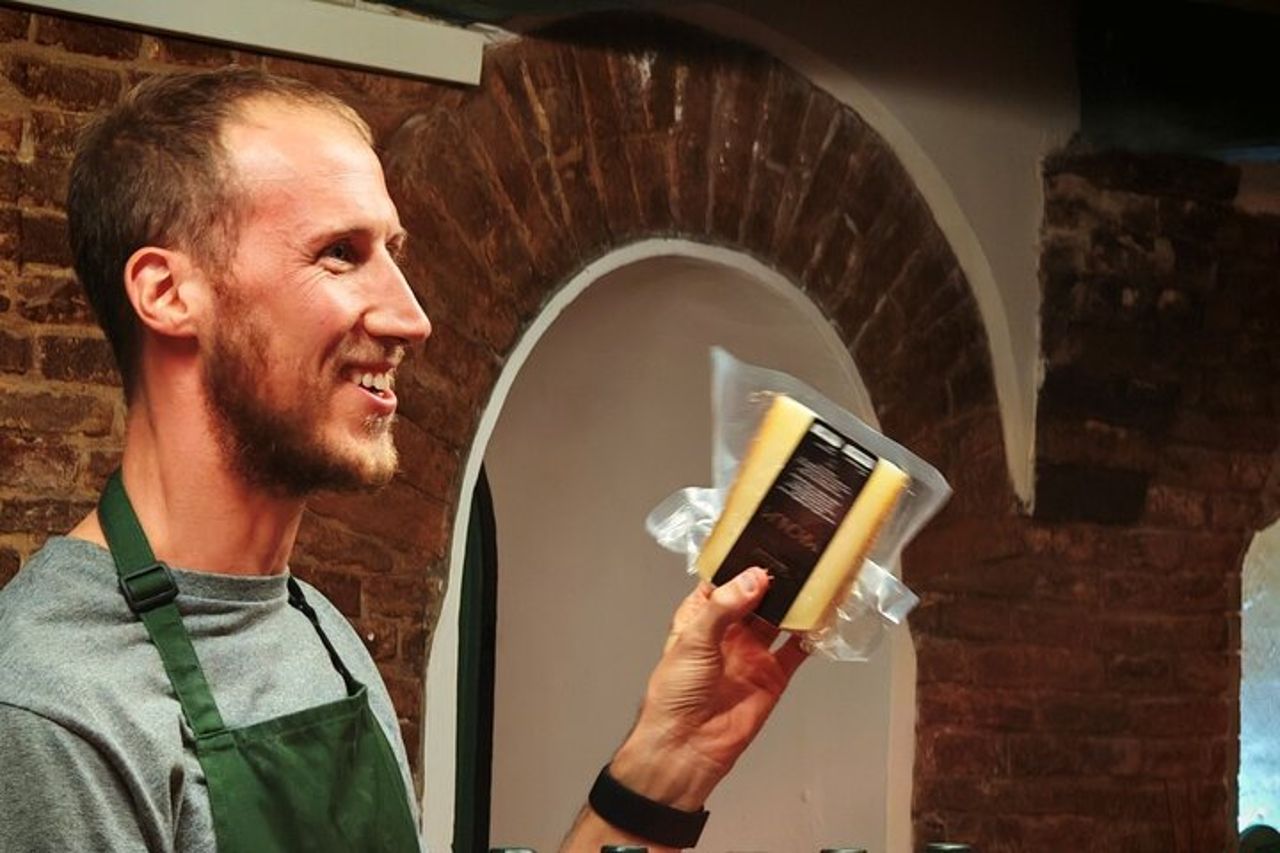 Godetevi un'esperienza di gusto di prelibatezze locali a Gradara — 8
