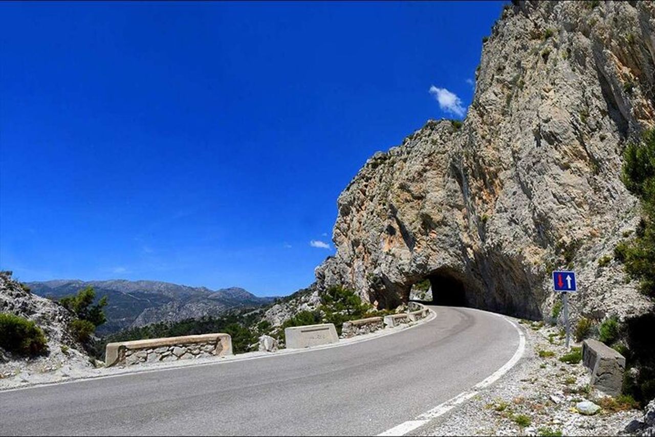 Tour in moto BMW attraverso la regione dell'Axarquía — 6