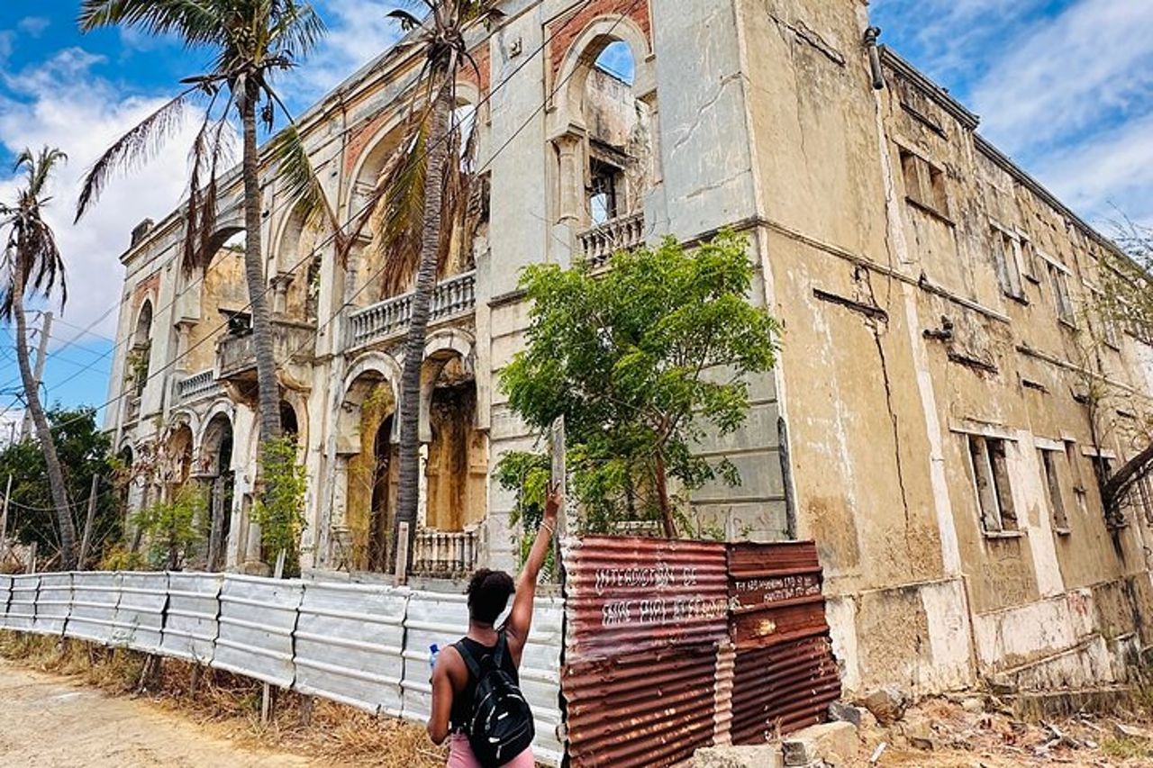 Tour della città in tuk-tuk ad Antsiranana Diego Suarez Baobab e shopping