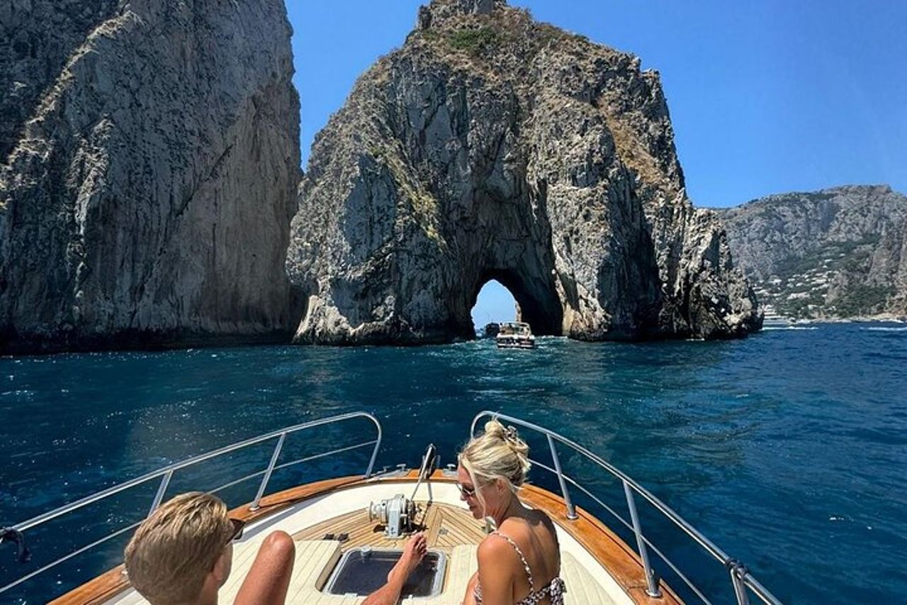 Tour privato in barca della Costiera Amalfitana da Positano — 6