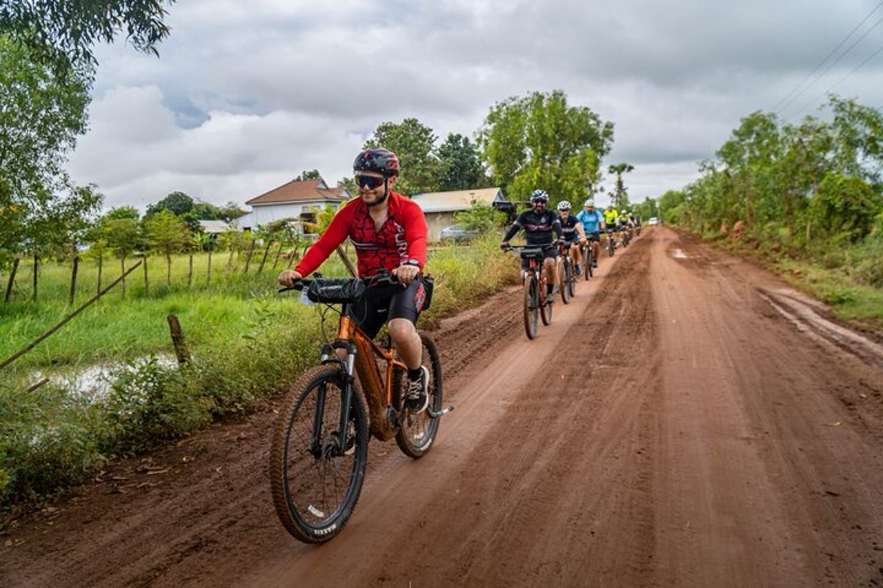 Phnom Penh Silk Island Bike Tour / E-Bike o Tuk Tuk — 3