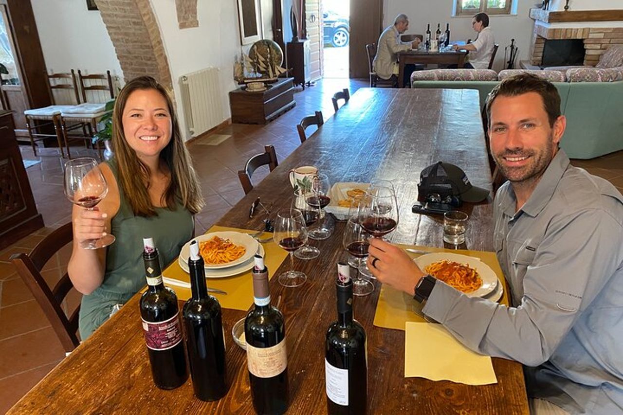 Esperienza del Brunello di Montalcino con un sommelier — 8
