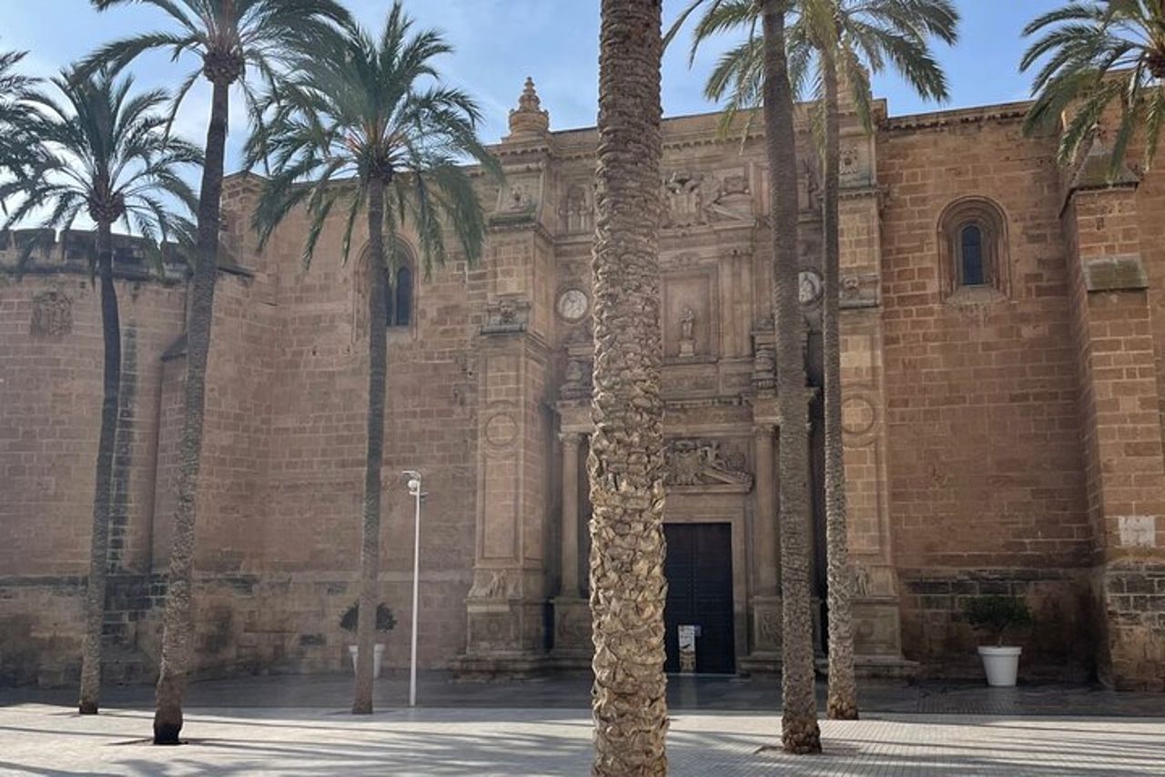 Tour privato a piedi di Almeria con un locale — 2