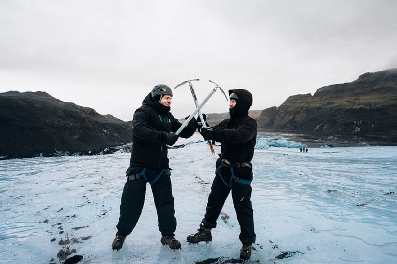 Escursione sul ghiacciaio Sólheimajökull - Avventura sul ghiaccio blu per piccoli gruppi — 9