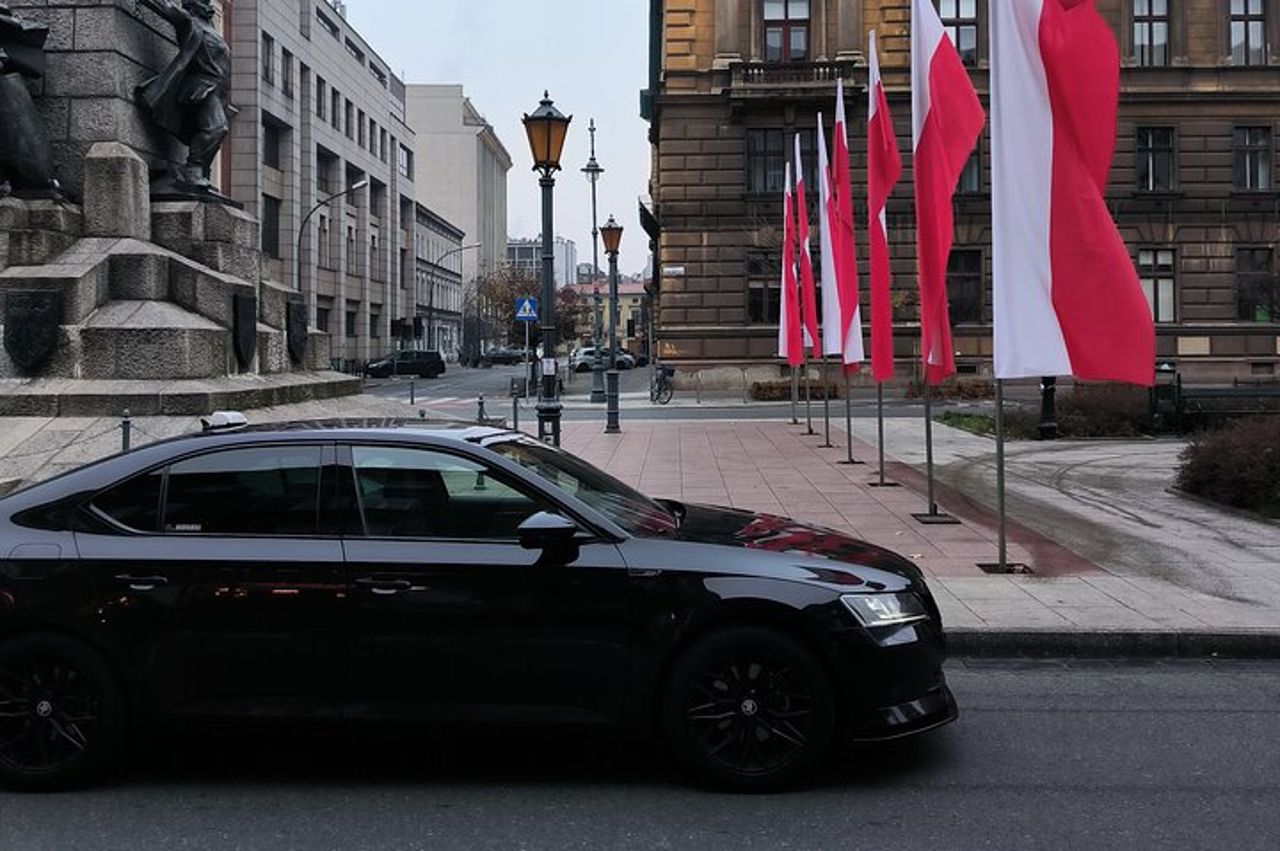 Cracovia Trasferimento privato a Praga Budapest Vienna Berlino Varsavia — 8