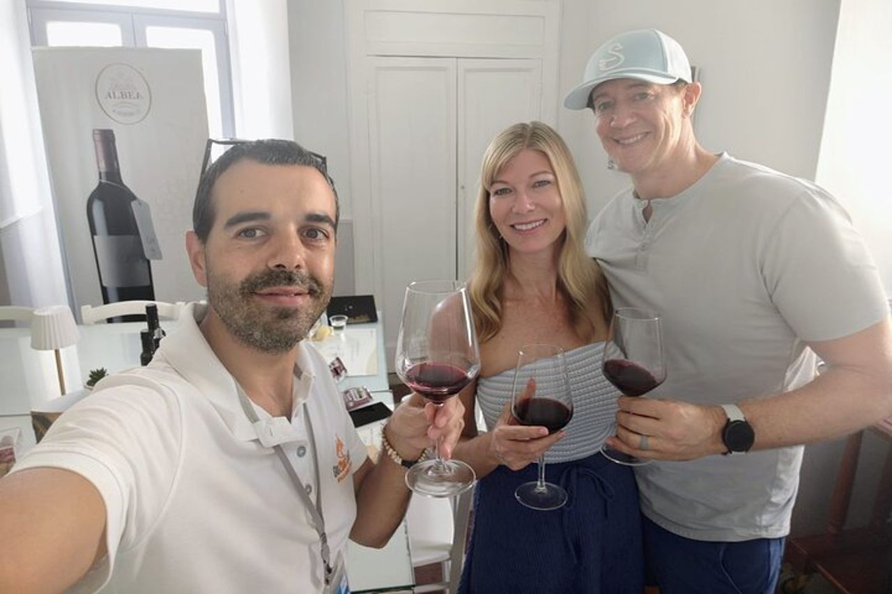 Trulli e Vino : Alberobello e Locorotondo Tour per Piccoli Gruppi — 9