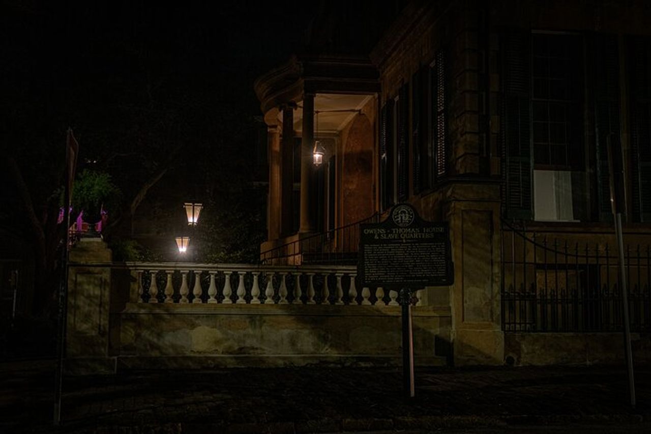 Sinister Sins & Shadows: Un Savannah Ghost Tour — 4