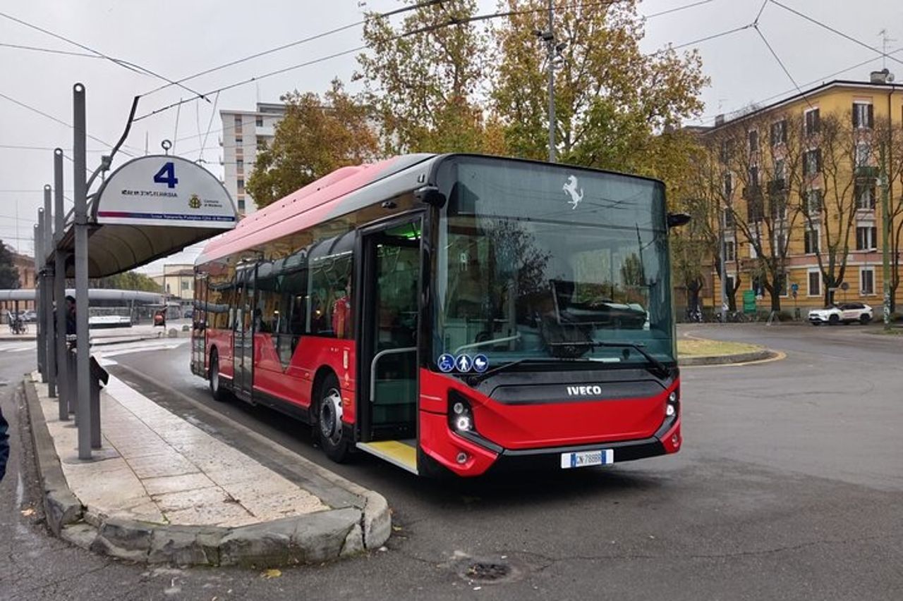 Trasferimento in autobus da Modena e Museo Ferrari Maranello Biglietto — 3