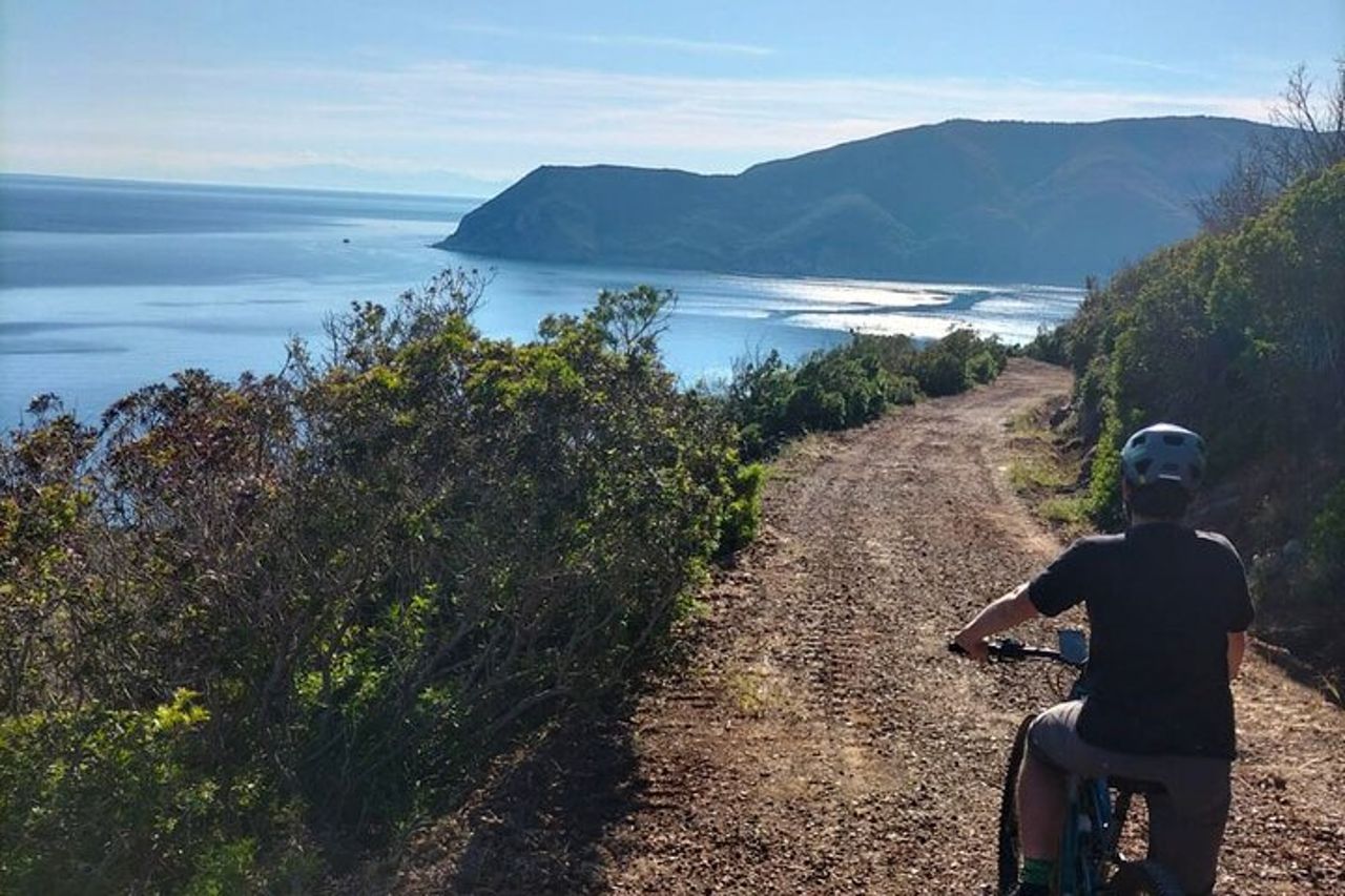 Tour in e-bike per Famiglie e coppie a Capo Stella Isola d’Elba — 2