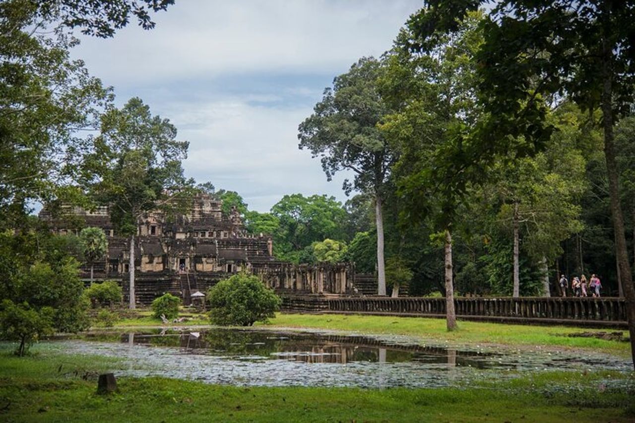 Siem Reap : tour in bicicletta all'alba di Angkor Wat e colazione nella giungla — 8
