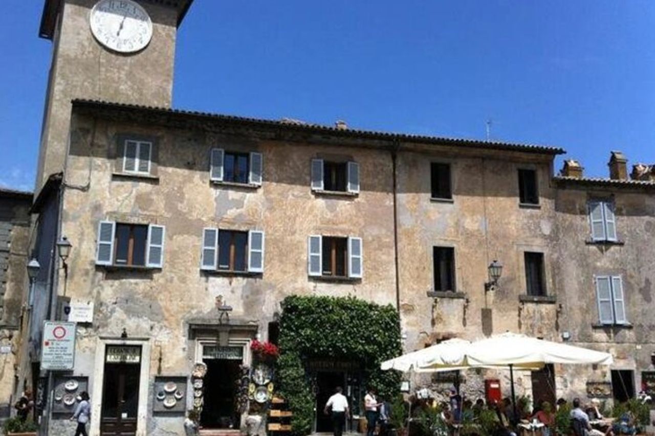 Degustazione di vini con visita alla cantina di cibo e tufo a Orvieto — 6