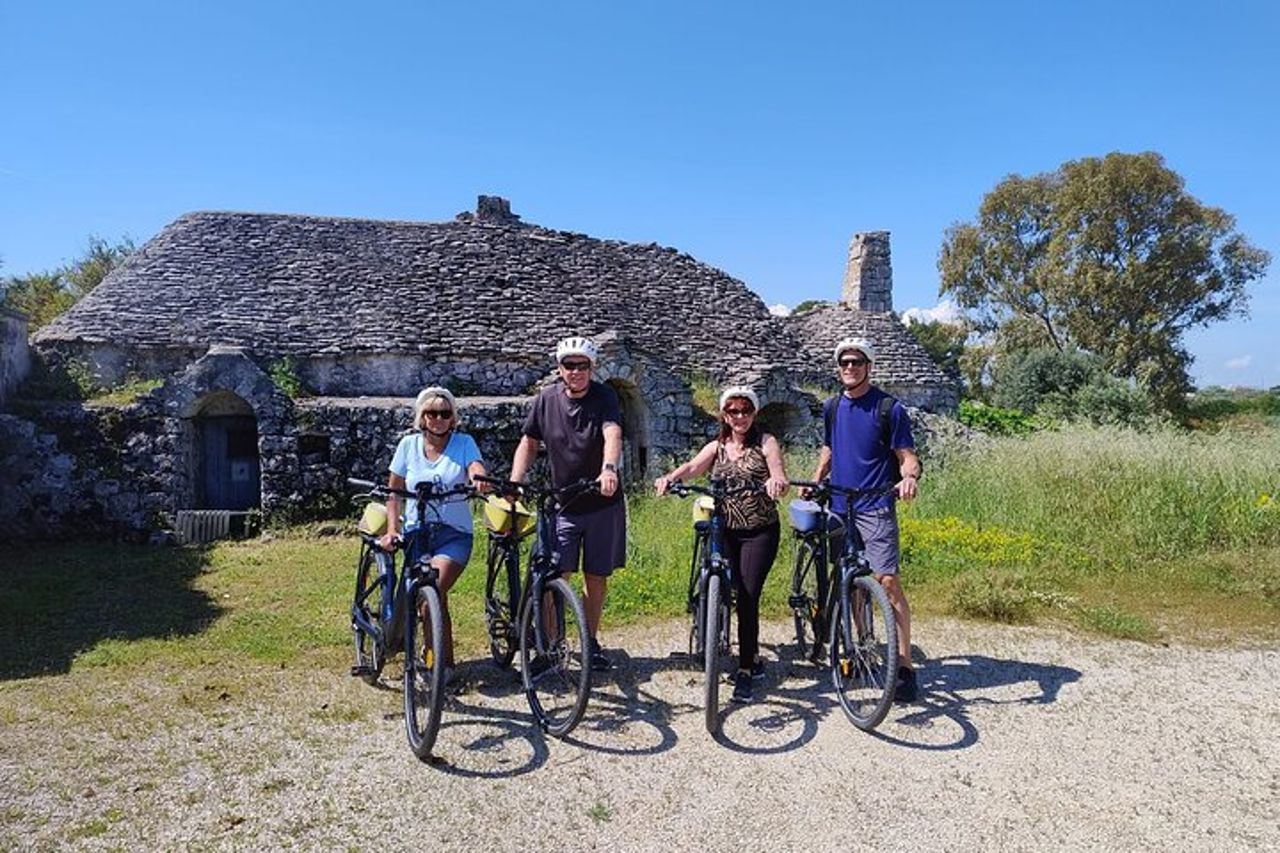Tour in ebike: Alberobello e i vini della Valle d'Itria — 2