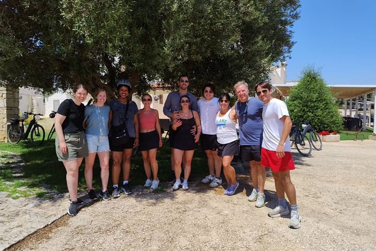 Family ebike tour in Valle d'Itria e degustazione prodotti tipici — 4