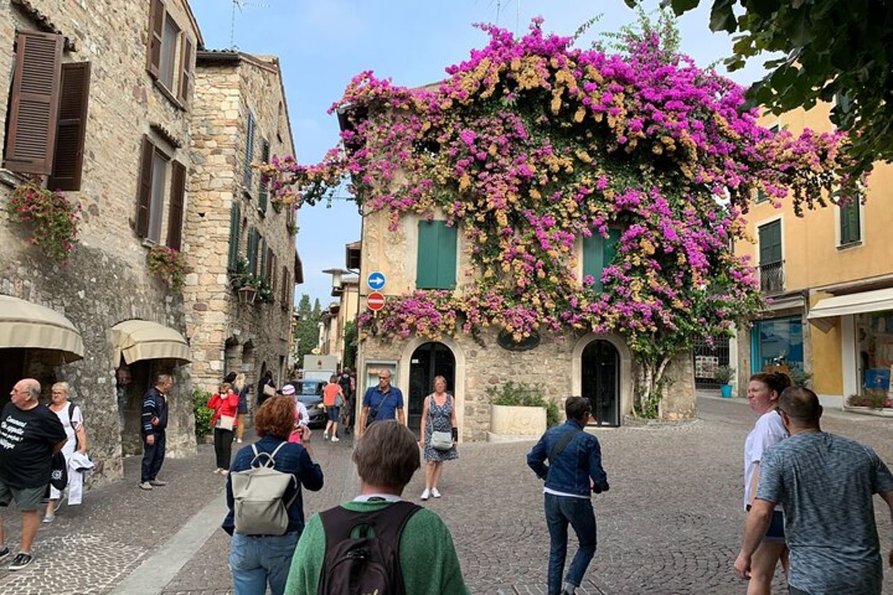 Escursione di mezza giornata sul Lago di Garda : Sirmione e visita di Borghetto — 3