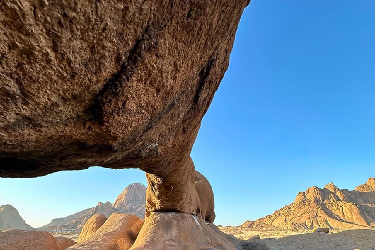 Tour di un giorno di Spitzkoppe in Africa Cervino e Arte Antica