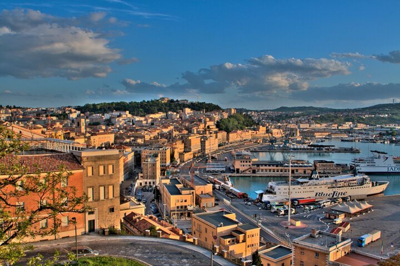 Tour privato di Ancona e del Conero Rivera — 6